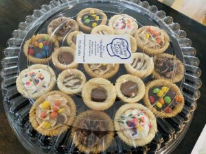 assorted cookie cups